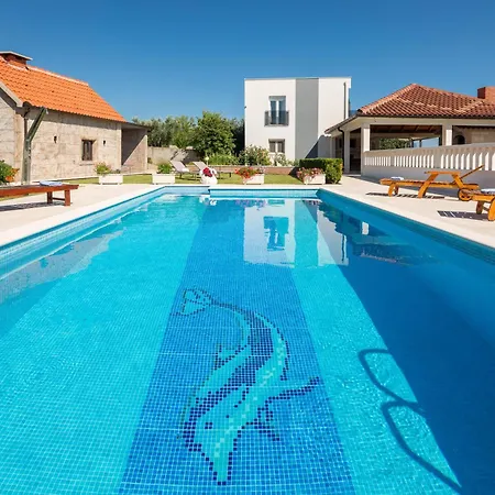 Charmante Ferienvilla In Holiday home Blato na Cetini